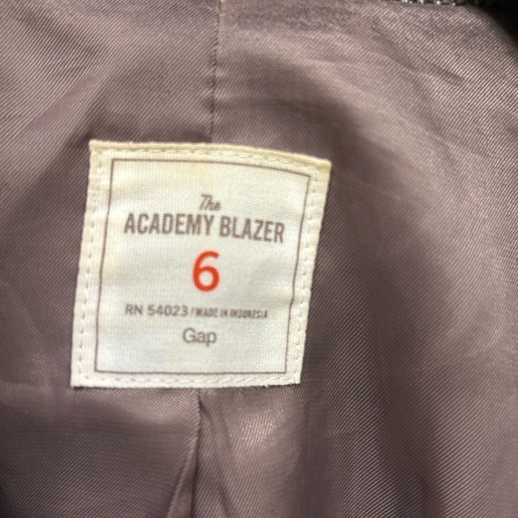 GAP Women's Academy Blazer Wool Blend Size 6 Herringbone Tweed Academia Preppy - Picture 3 of 6